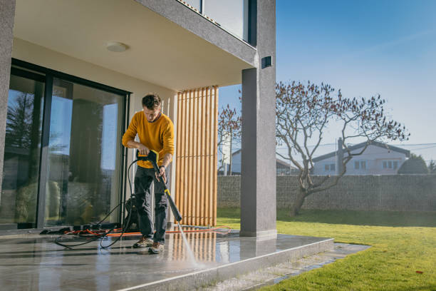 Best Spring Cleaning  in Crooked Lake Park, FL
